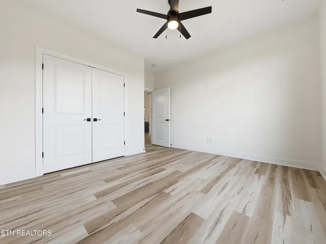 $518,000 | 180 Kahite Greens Place, Vonore, TN 37885