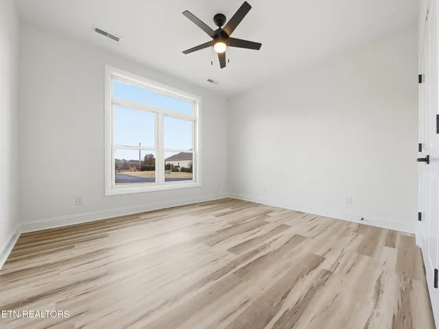 $518,000 | 180 Kahite Greens Place, Vonore, TN 37885