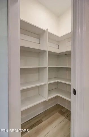 $518,000 | 180 Kahite Greens Place, Vonore, TN 37885