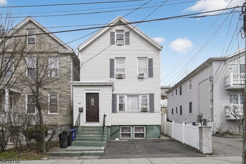 78 Cleveland Street Belleville, NJ 07109 - Photo 4 of 31