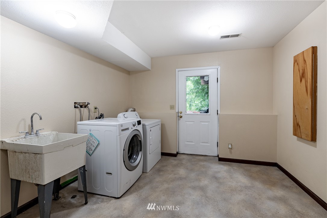 6020 Lemon Road Northeast Olympia, WA 98506 - Photo 28 of 40 Gallery Image 28