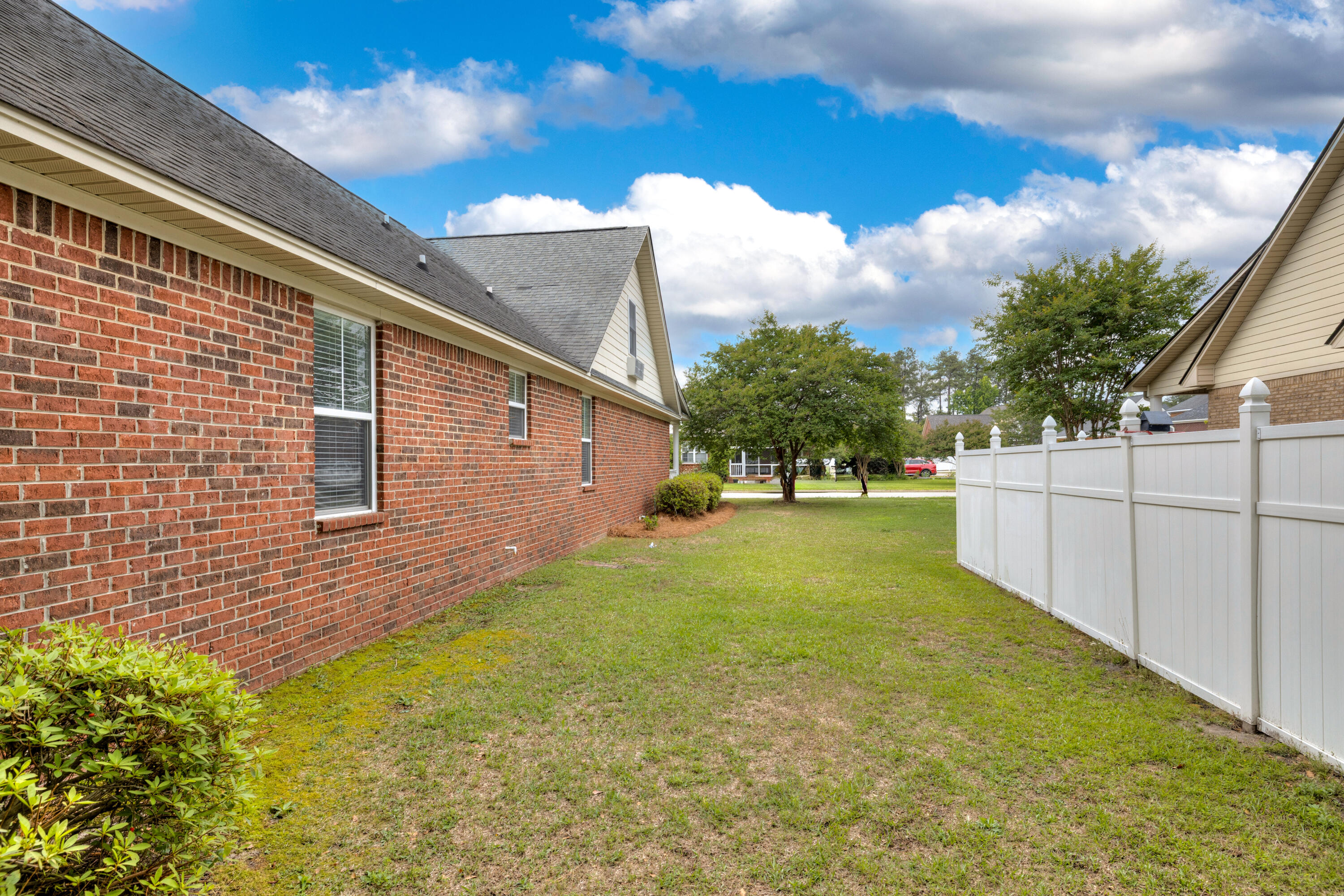 3225 Mayflower Lane Sumter, SC 29150 - Photo 3 of 42 03