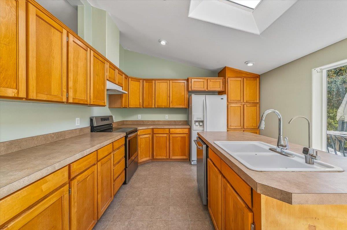 21444 Parrott Ranch Road Carmel Valley, CA 93924 - Photo 10 of 58 Gallery Image 10