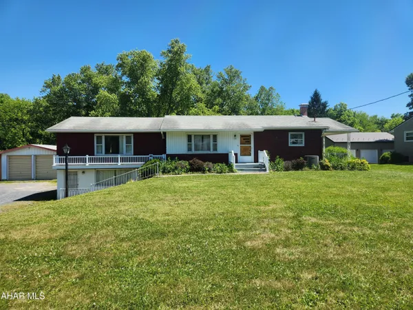 $229,900 | 736 Quaker Valley Road, New Paris, PA 15554