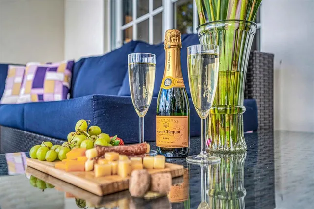 $70,000 | 1317 Middle River Drive, Fort Lauderdale, FL 33305