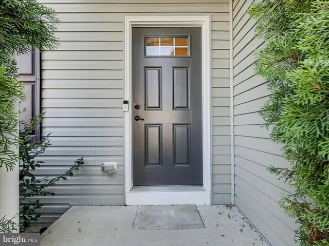 a view of entrance door of the house