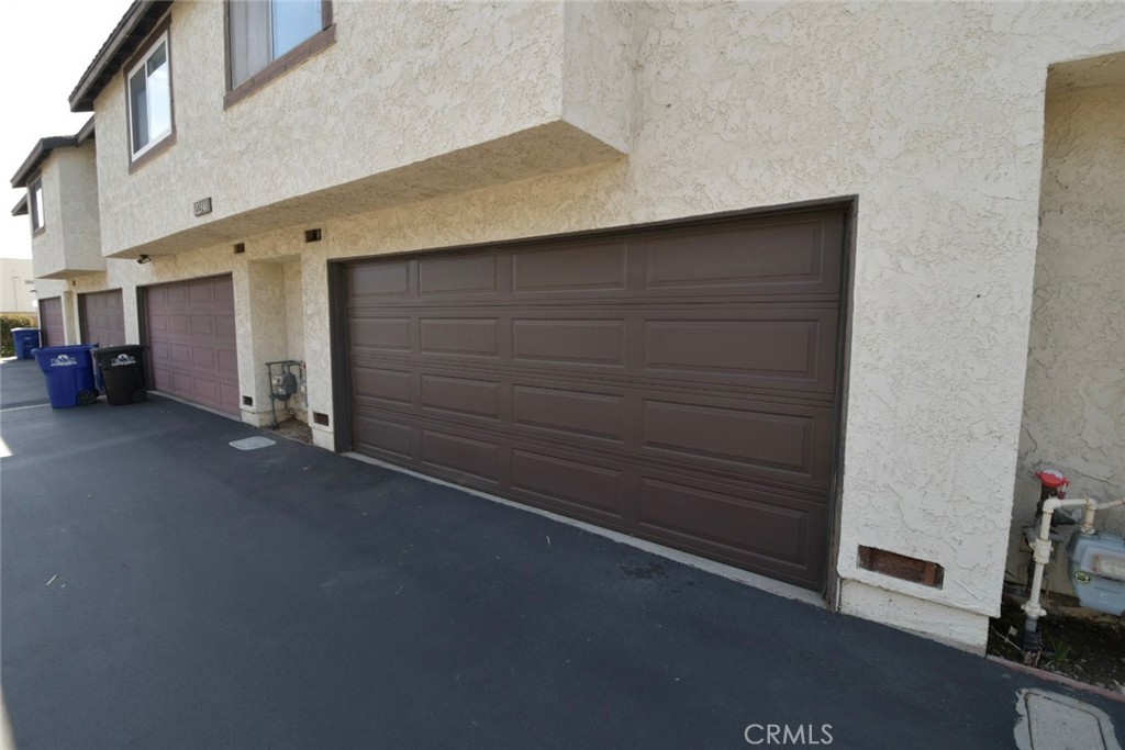 22346 Harbor Ridge Lane, Unit 4 Torrance, CA 90502 - Photo 17 of 34 a view of an empty room