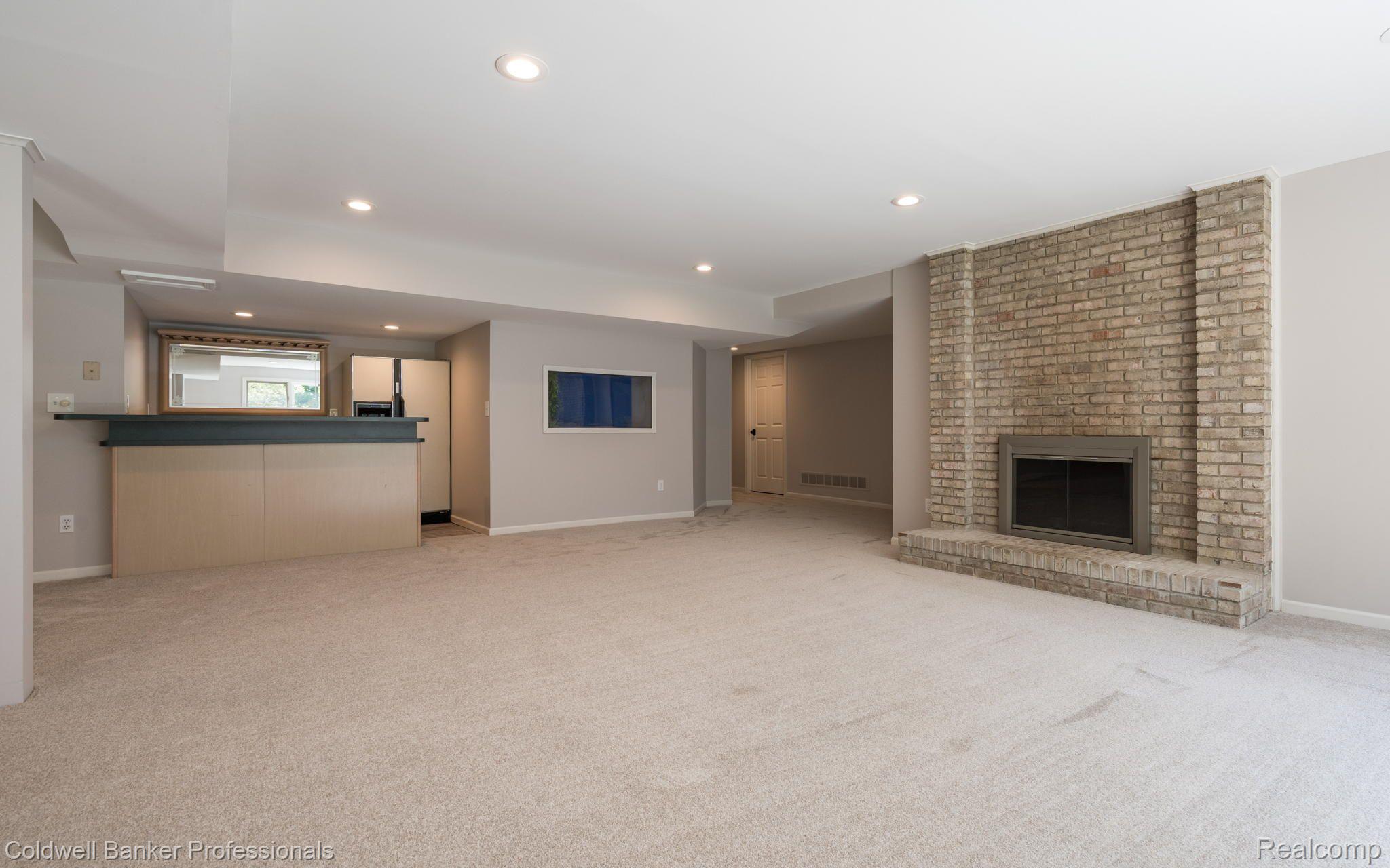 1287 Muirwood Court Rochester, MI 48306 - Photo 31 of 44 Gallery Image 31