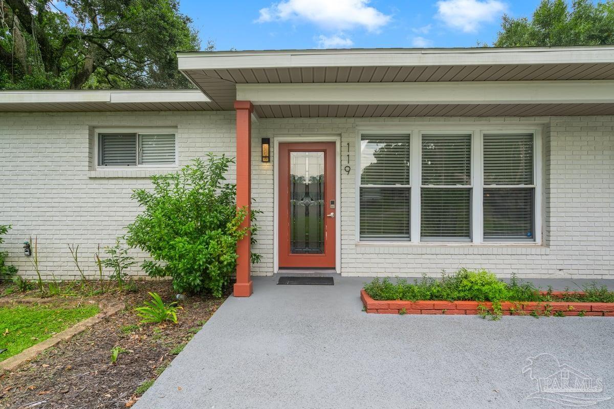 119 Dodge Road Pensacola, FL 32503 - Photo 3 of 46 Gallery Image 3