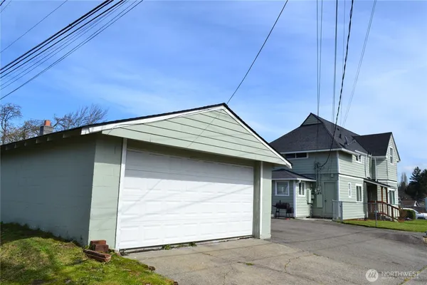 $569,000 | 3303 South 64th Street, Tacoma, WA 98409