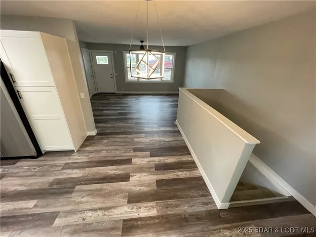 $299,900 | 258 State Route West, Eldon, MO 65026