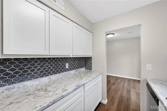 $165,000 | 2305 Gascony Drive, Unit 2305, Lake St. Louis, MO 63367