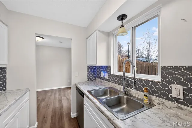 $165,000 | 2305 Gascony Drive, Unit 2305, Lake St. Louis, MO 63367