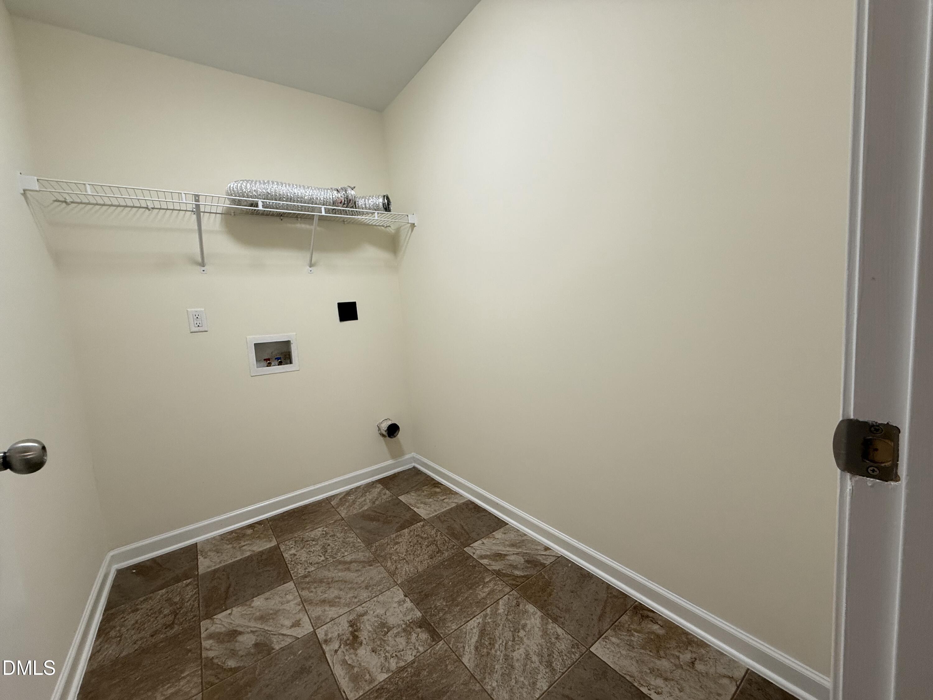 62 West Boulder Road Henderson, NC 27537 - Photo 23 of 34 a view of a small room