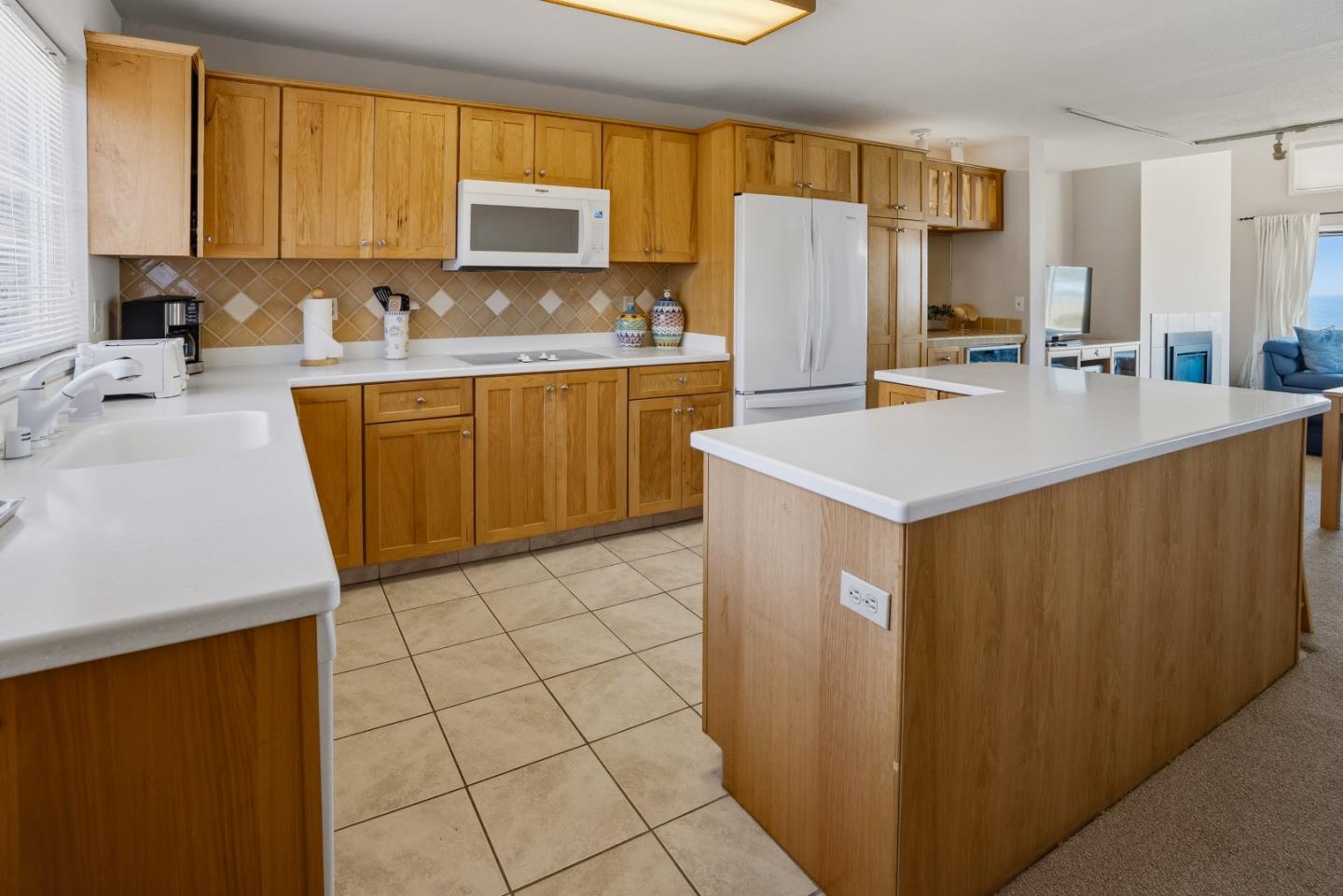 101 Shell Road, Unit 304 Watsonville, CA 95076 - Photo 4 of 24