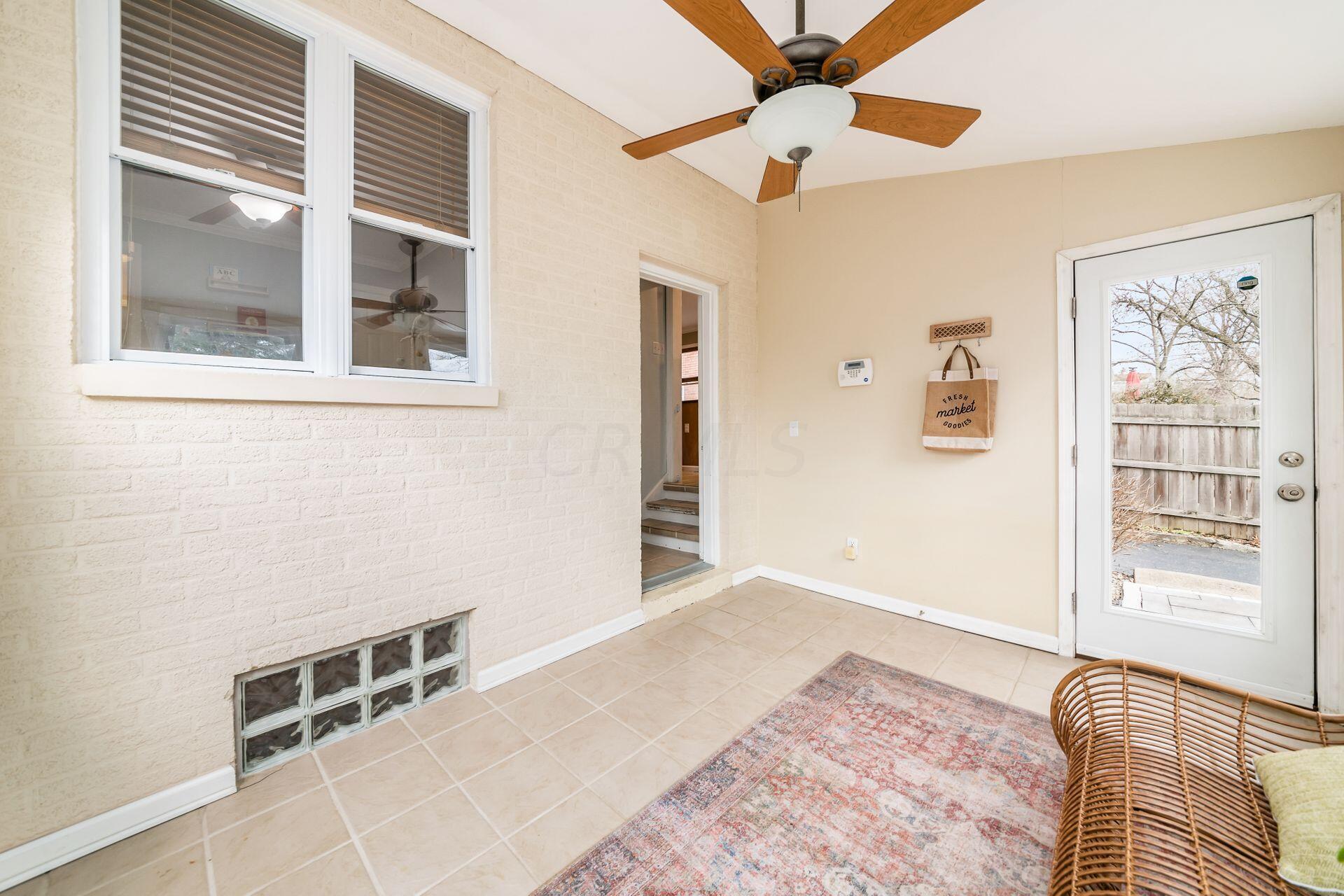 215 Richards Road Columbus, OH 43214 - Photo 24 of 42 029_48fd_L 215 Richards Rd044