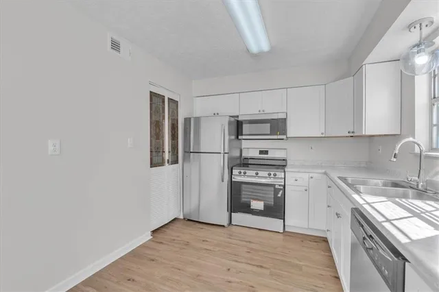 $99,999 | 2613 Stratford Lane, Unit 3, Morrow, GA 30260