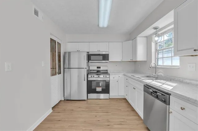 $99,999 | 2613 Stratford Lane, Unit 3, Morrow, GA 30260