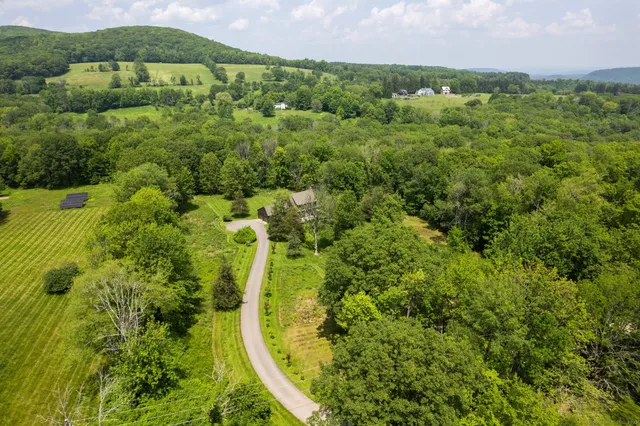 $1,125,000 | 53 Upland Meadow Road, Salisbury, CT 06068