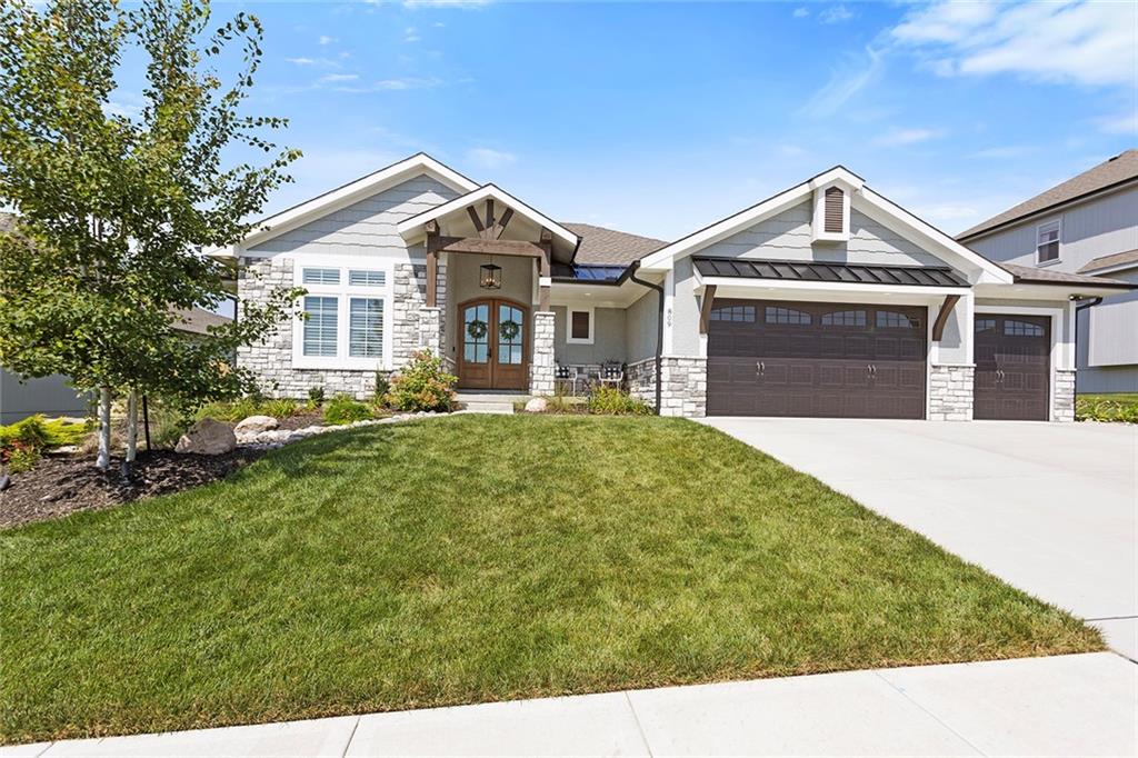 809 Bridgeshire Drive Raymore, MO 64083 - Photo 2 of 49