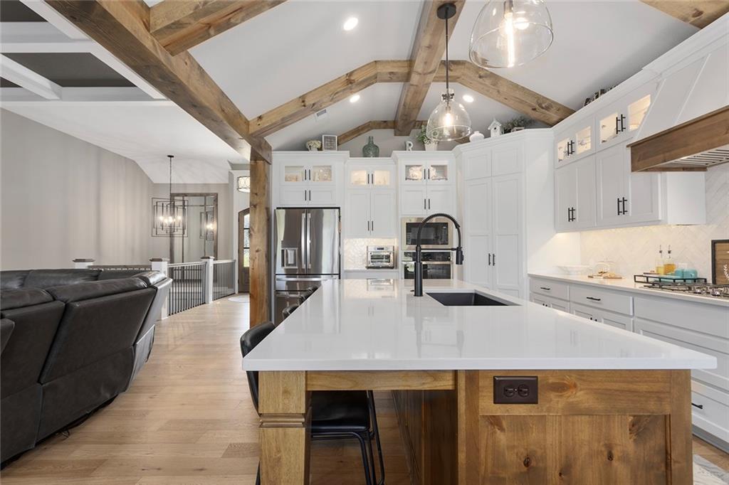 809 Bridgeshire Drive Raymore, MO 64083 - Photo 10 of 49