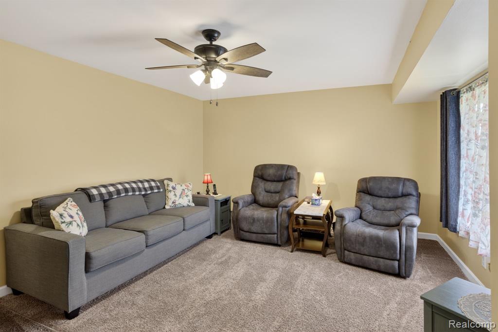 6401 North Webster Road Mount Morris, MI 48458 - Photo 9 of 59