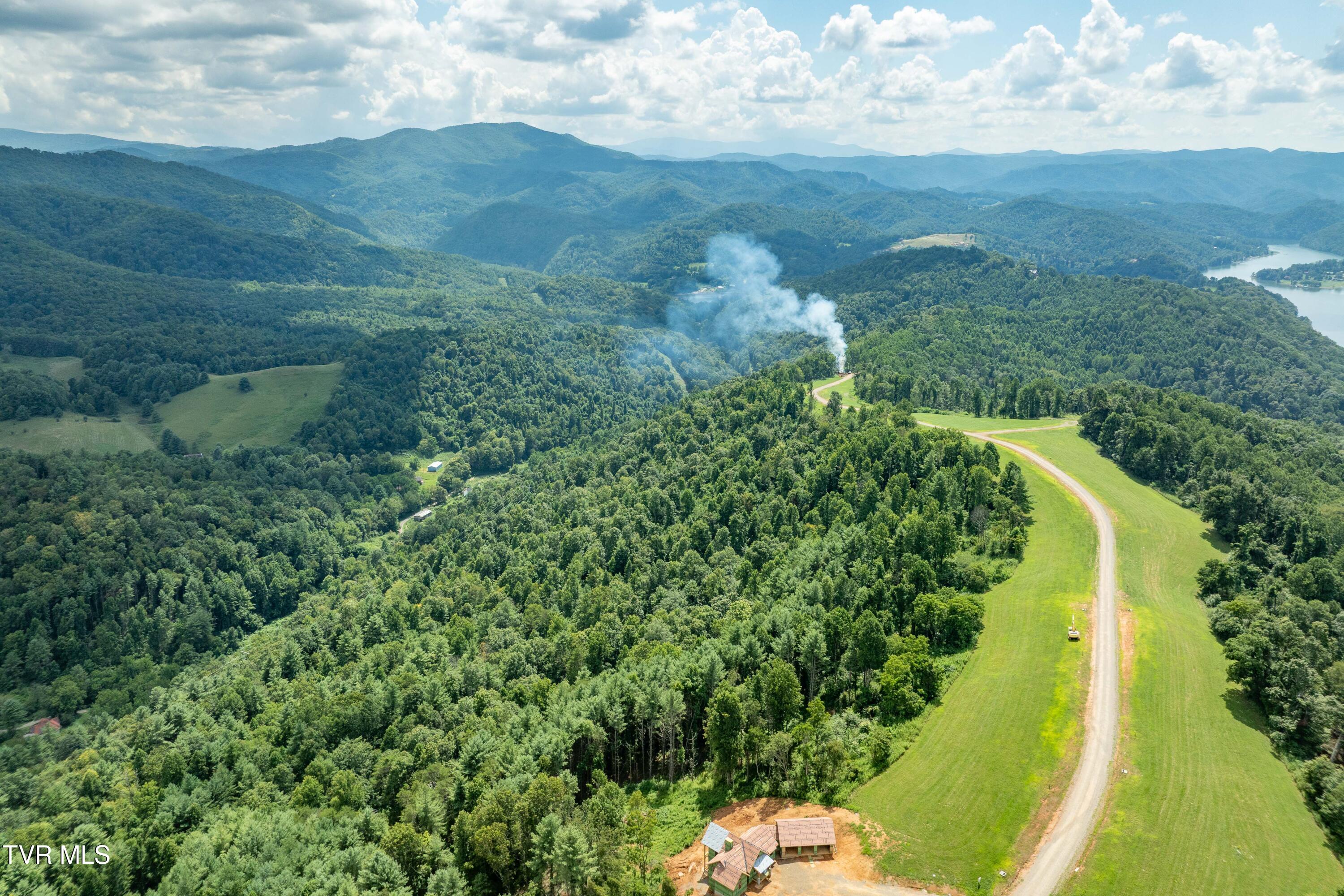Lot 75 Summerfield Drive, Unit 75 Butler, TN 37640 - Photo 16 of 40 TBD Summerfield Phase 2 Lot 75 (17 of 41
