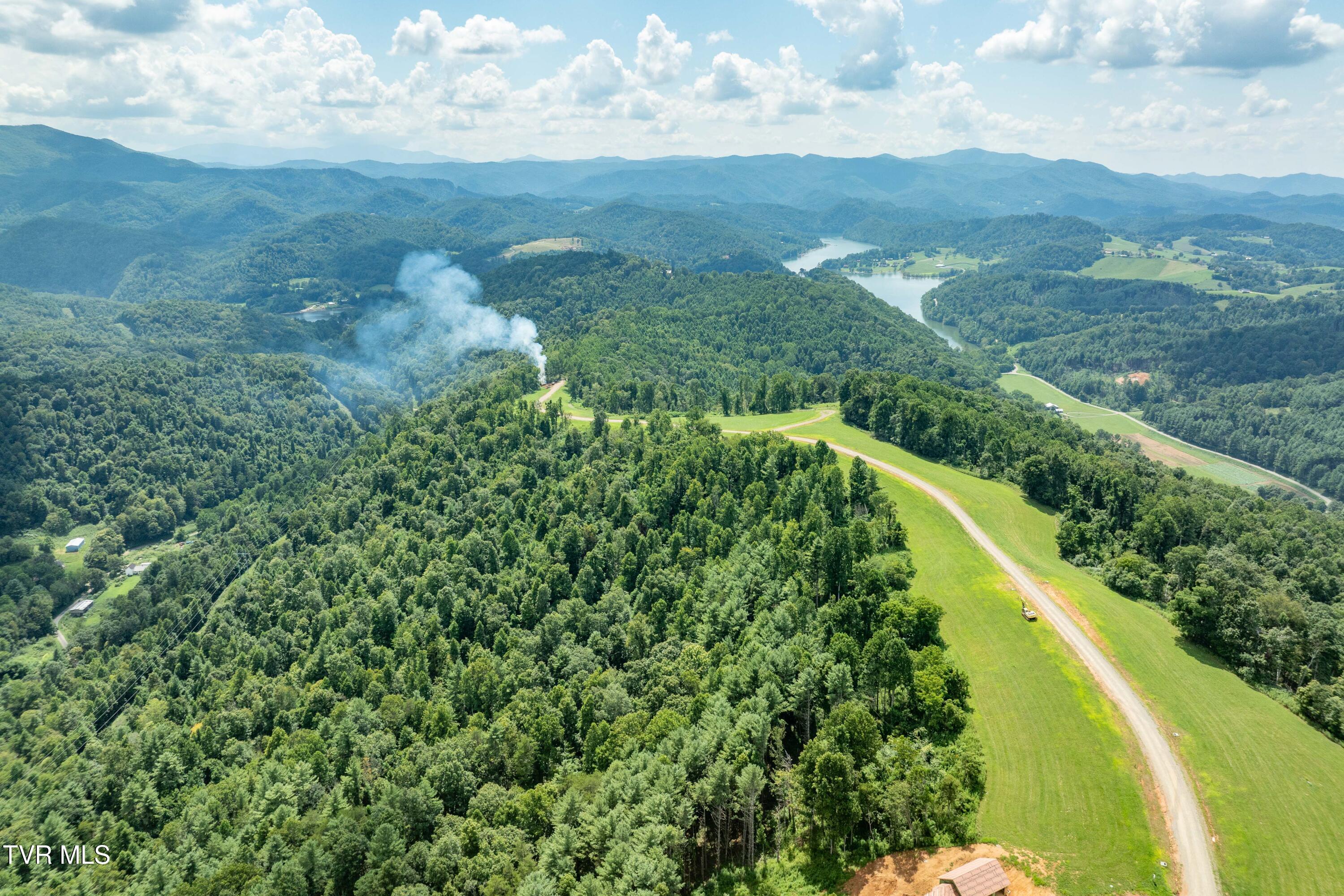 Lot 75 Summerfield Drive, Unit 75 Butler, TN 37640 - Photo 8 of 40 TBD Summerfield Phase 2 Lot 75 (9 of 41)