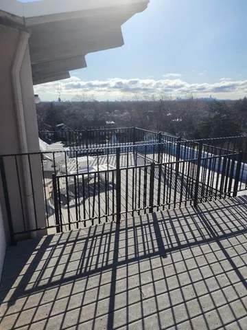 $179,900 | 5975 North Odell Avenue, Unit 2C, Chicago, IL 60631