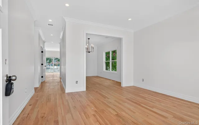 $890,999 | 1108 Washington Place, Baldwin Harbor, NY 11510