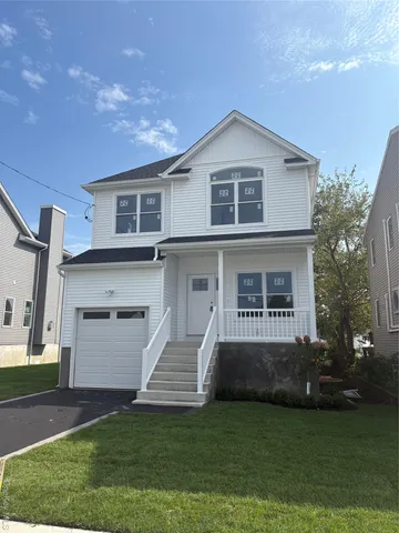 $890,999 | 1108 Washington Place, Baldwin Harbor, NY 11510