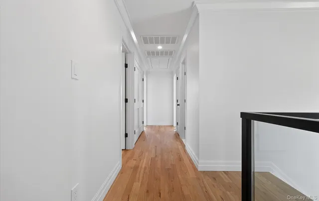 $890,999 | 1108 Washington Place, Baldwin Harbor, NY 11510