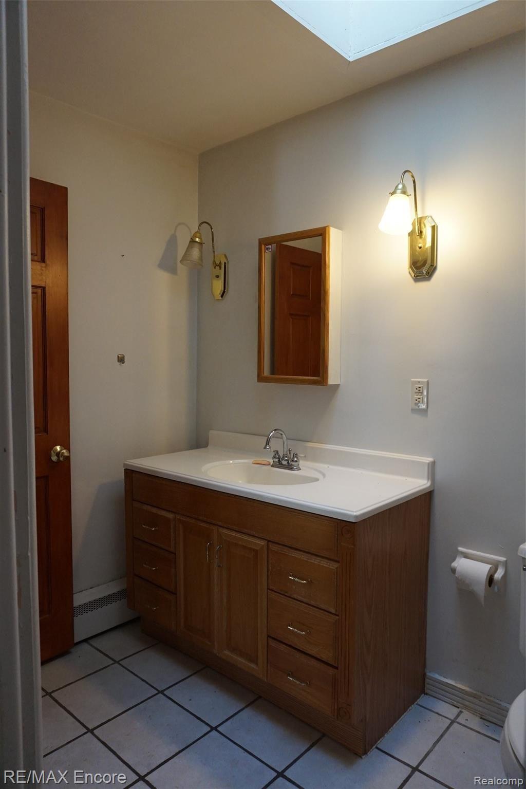 1009 Grange Hall Road Fenton, MI 48430 - Photo 10 of 25 10.JPG