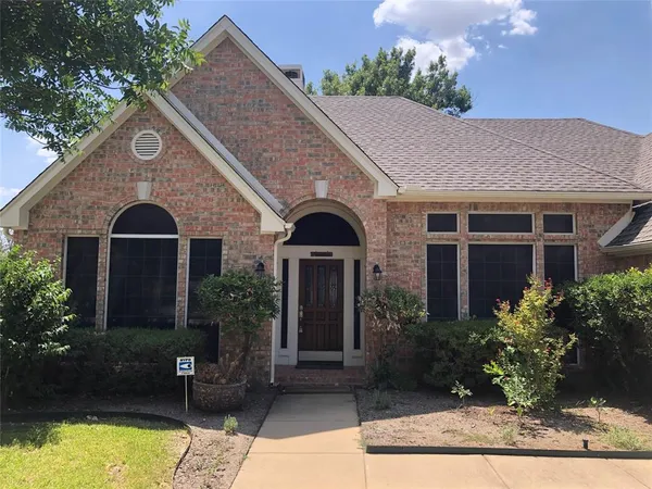 $3,200 | 2685 Hillside Drive, Highland Village, TX 75077