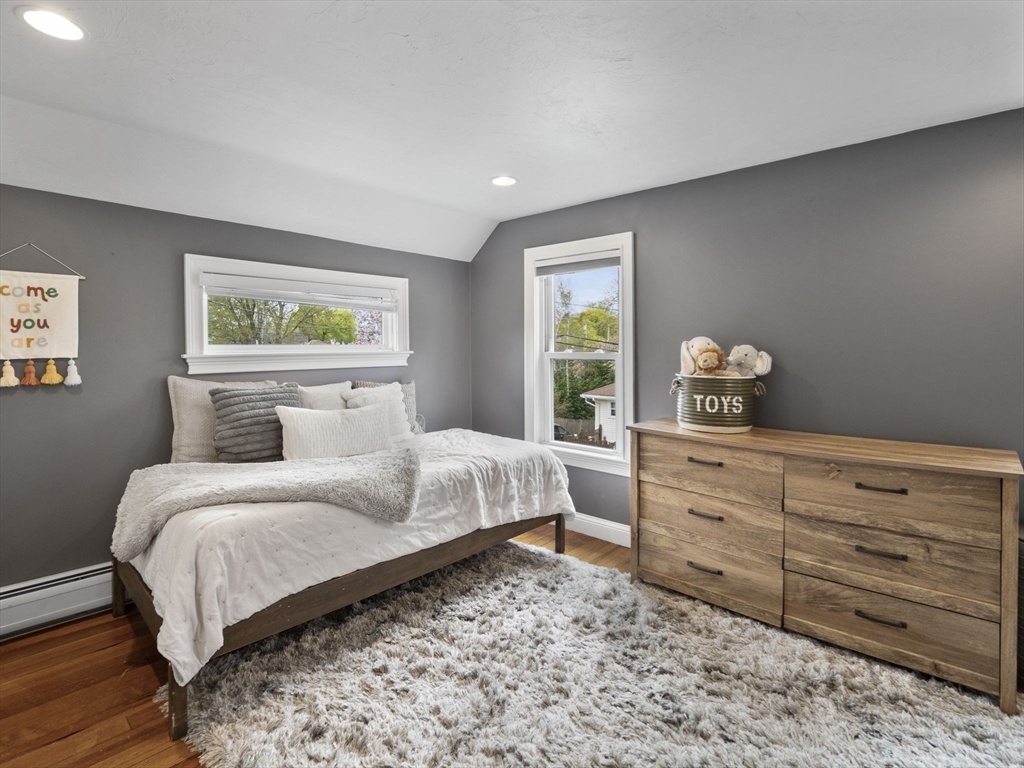 11 Holbrook Road Weymouth, MA 02191 - Photo 13 of 40 Gallery Image 13
