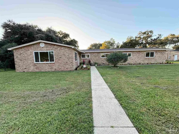 $430,000 | 4731 Live Oak Lane, Pace, FL 32571