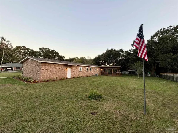$430,000 | 4731 Live Oak Lane, Pace, FL 32571