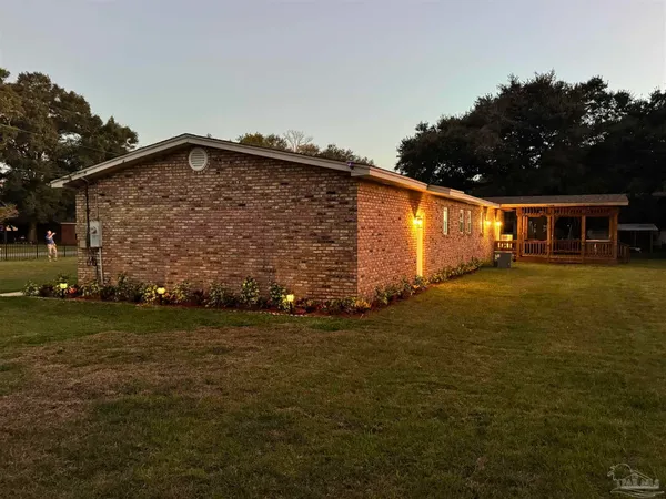 $430,000 | 4731 Live Oak Lane, Pace, FL 32571