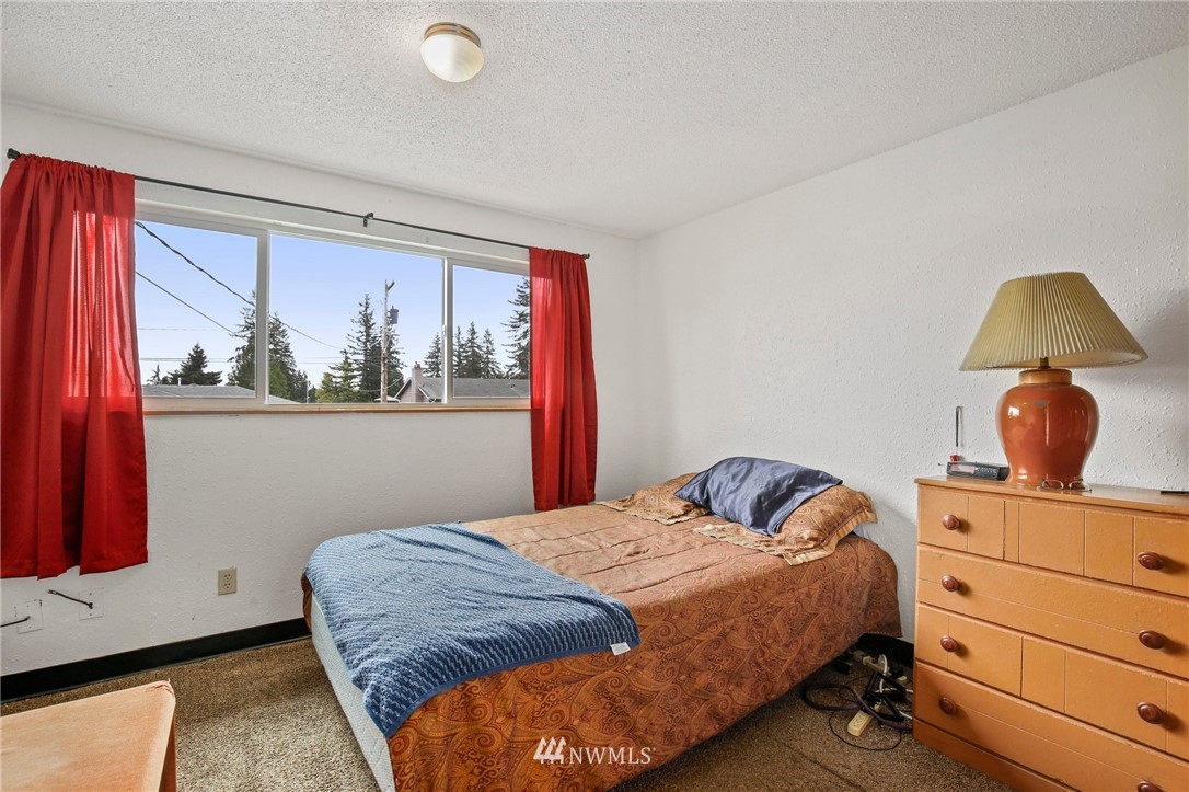 12612 Southeast 158th Street Renton, WA 98058 - Photo 11 of 28 Gallery Image 11