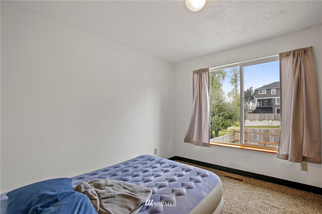 12612 Southeast 158th Street Renton, WA 98058 - Photo 13 of 28 Gallery Image 13