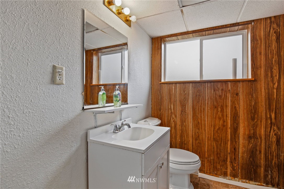 12612 Southeast 158th Street Renton, WA 98058 - Photo 18 of 28 Gallery Image 18