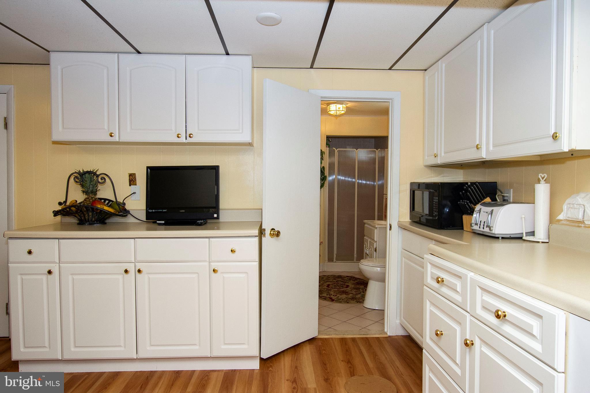 1511 Customs Road Rosedale, MD 21237 - Photo 32 of 38 LOWER LEVEL KITCHEN !!
