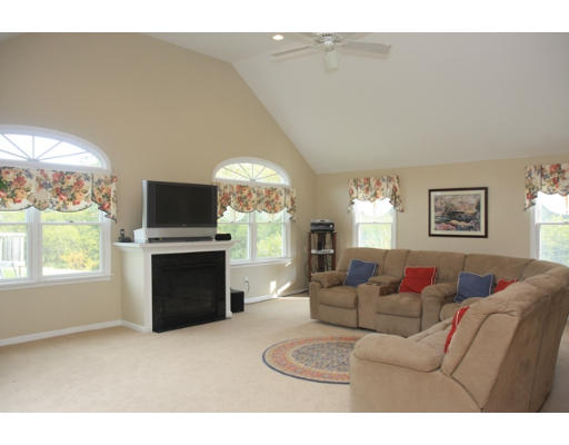 122 Fitzpatrick Road Grafton, MA 01519 - Photo 6 of 25
