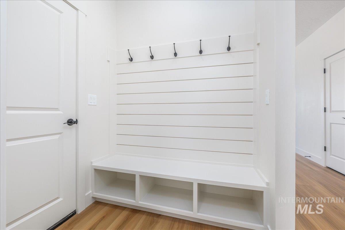 775 Pinehurst Street Payette, ID 83661 - Photo 15 of 36 Mudroom featuring light wood-type flooring