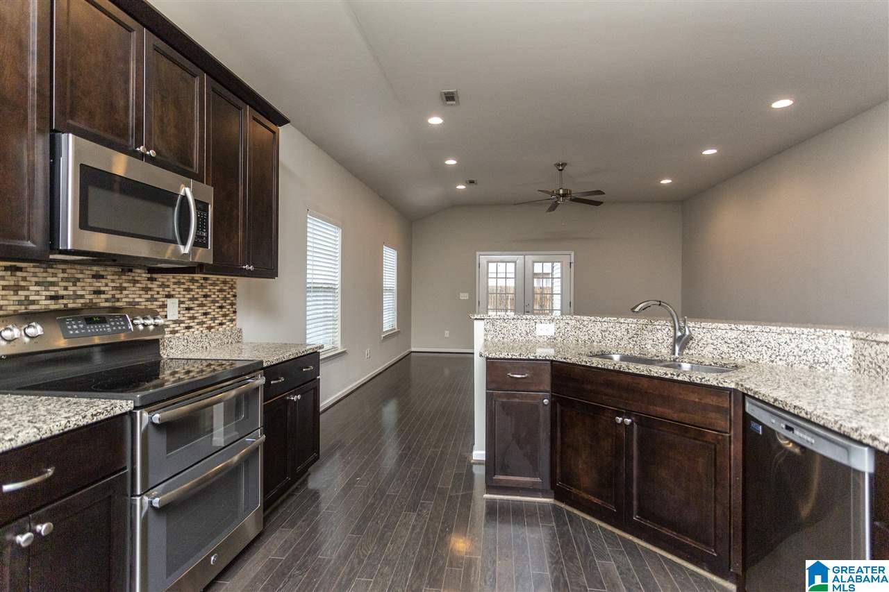 836 Michelle Manor Calera, AL 35040 - Photo 8 of 44