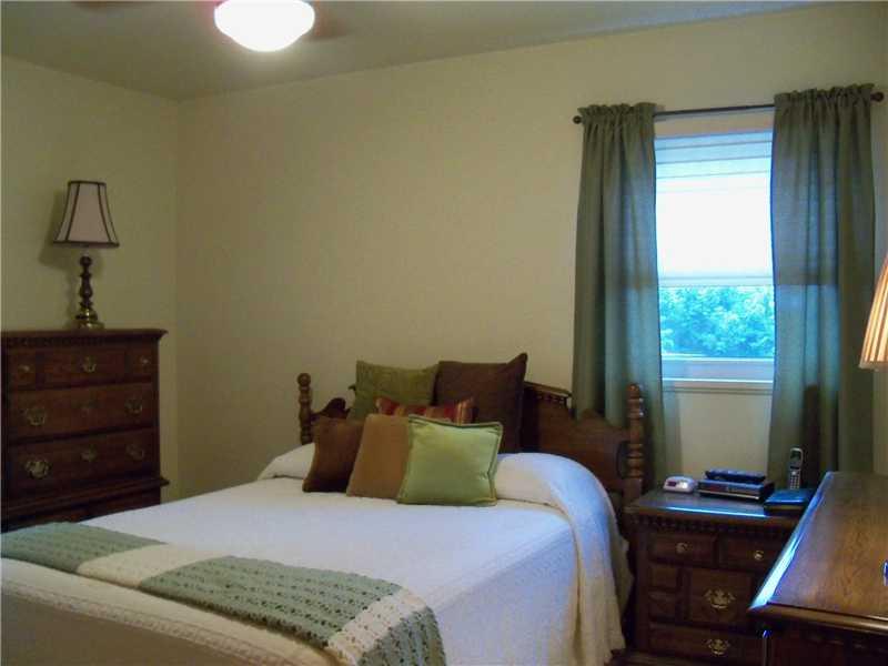 1112 East Windhaven Road Pittsburgh, PA 15205 - Photo 11 of 25 Bedroom.