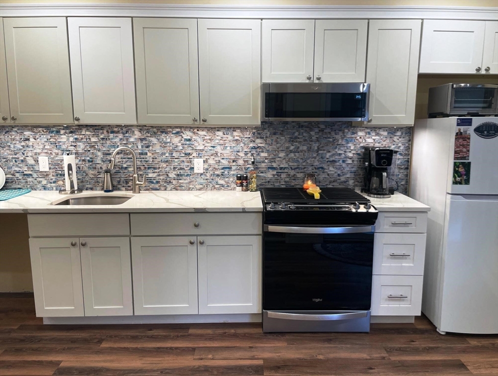 127 King Street Hanover, MA 02339 - Photo 15 of 33
