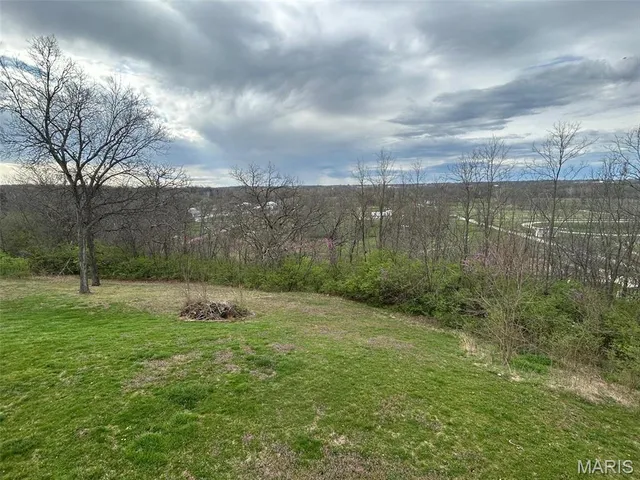 $525,000 | 150 Duncan Mansion Drive, Silex, MO 63377