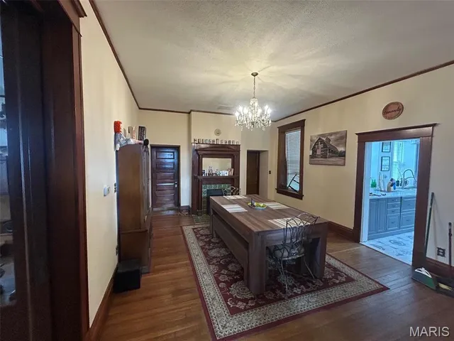 $525,000 | 150 Duncan Mansion Drive, Silex, MO 63377