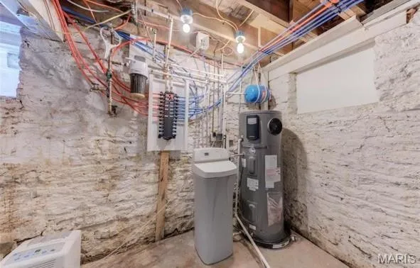 $525,000 | 150 Duncan Mansion Drive, Silex, MO 63377